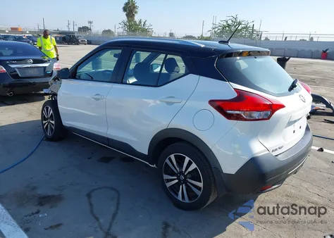 2019 Nissan Kicks Sv z USA, uszkodzony, nr VIN 3N1CP5CU6KL496497